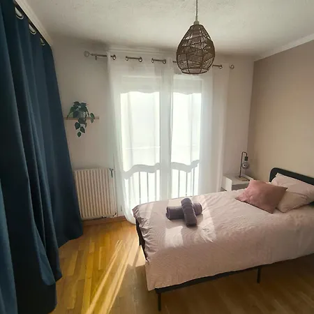 3 Bedrooms Private Parking * Dijon